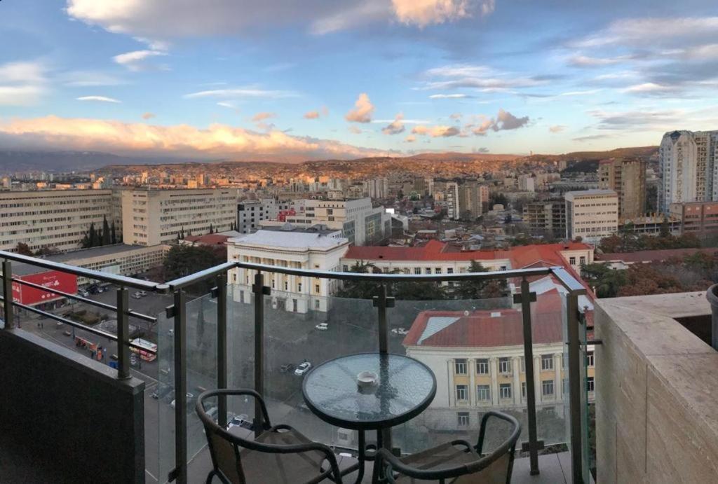 Ameri Plaza Green Apartments Tbilisi Zewnętrze zdjęcie